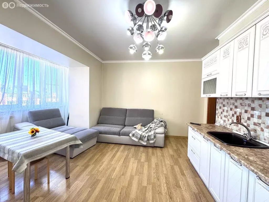 3-комнатная квартира: Иркутск, улица Ядринцева, 29/4 (77.5 м) - Фото 1
