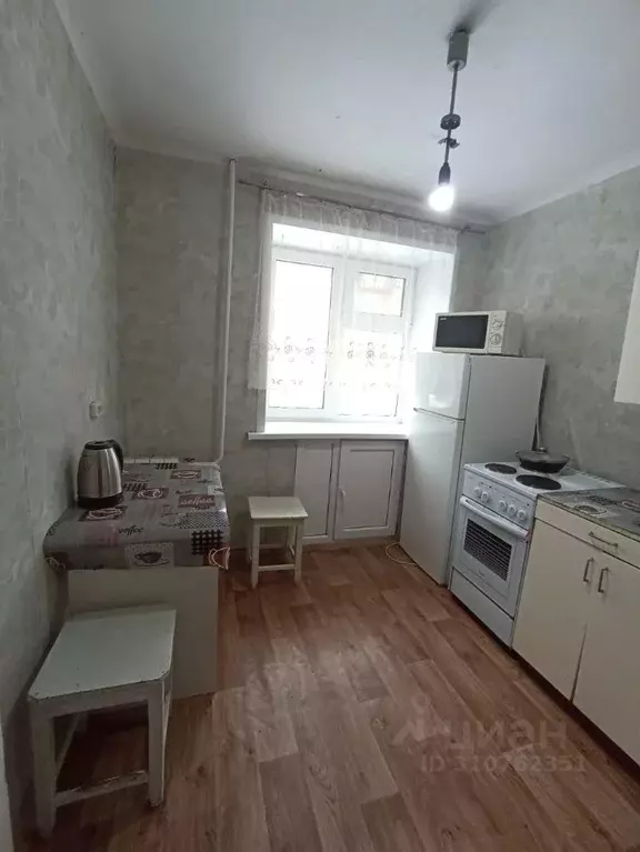 2-к кв. Кемеровская область, Кемерово Кузнецкий просп., 98 (42.0 м) - Фото 1