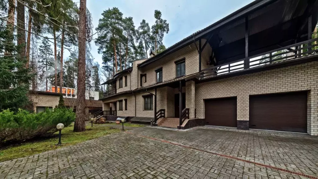 Дом в Московская область, Одинцовский городской округ, с. Уборы  (789 ... - Фото 2