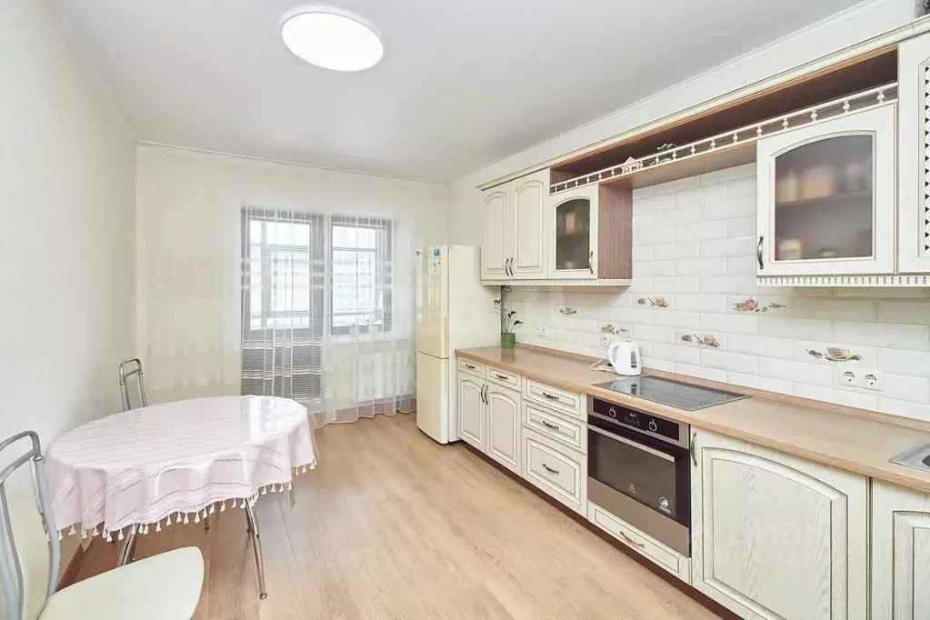 2-к кв. Тюменская область, Тюмень Харьковская ул., 64 (61.8 м) - Фото 1