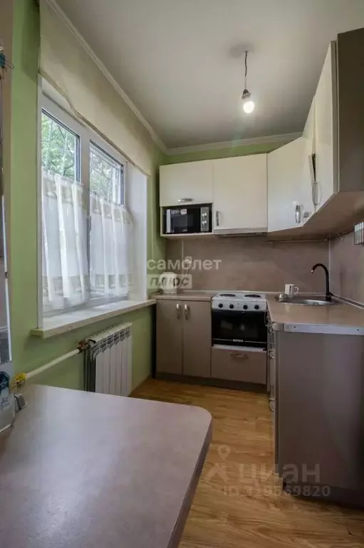 2-к кв. Приморский край, Владивосток ул. Спиридонова, 28 (44.5 м) - Фото 0