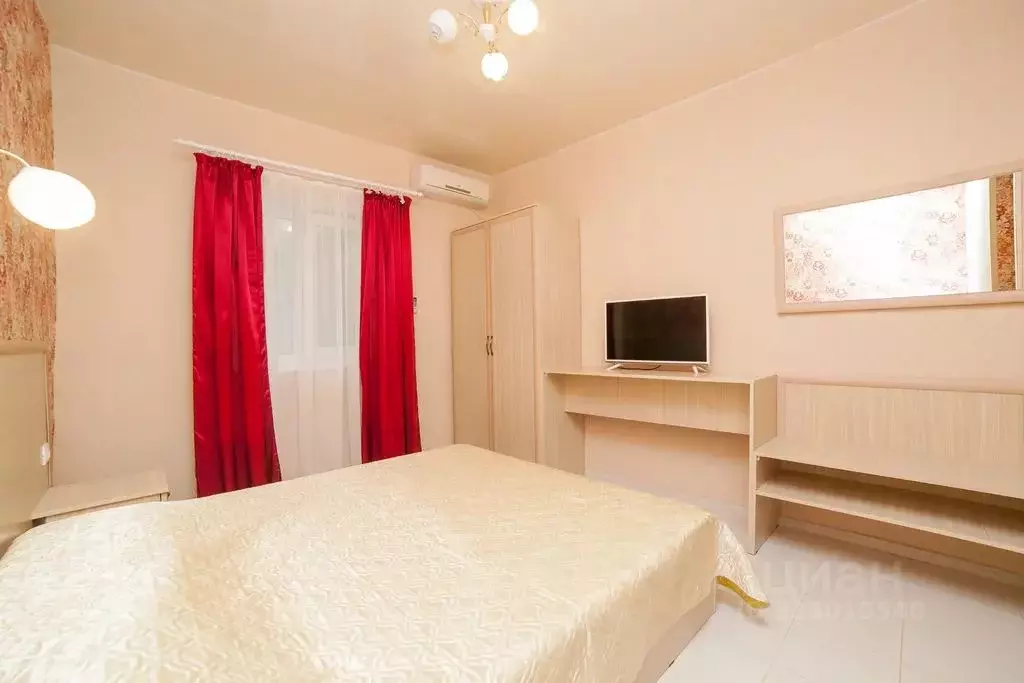 Комната Крым, Саки ул. 4-я Морская, 7 - Фото 1