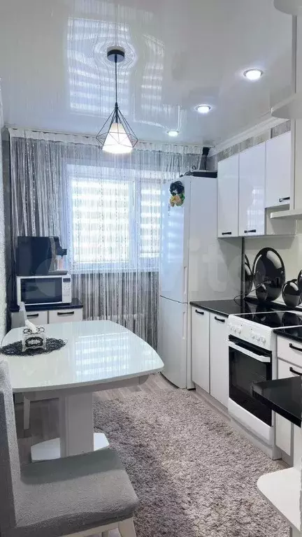 2-к. квартира, 50 м, 2/17 эт. - Фото 0