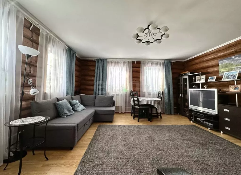 Дом в Башкортостан, Ишимбайский район, Ишеевский сельсовет, д. ... - Фото 1