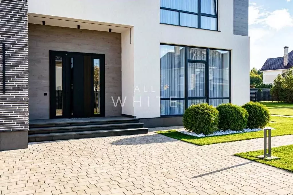 Дом в Москва д. Милюково, ул. Чистые Ключи, 21 (440 м) - Фото 2