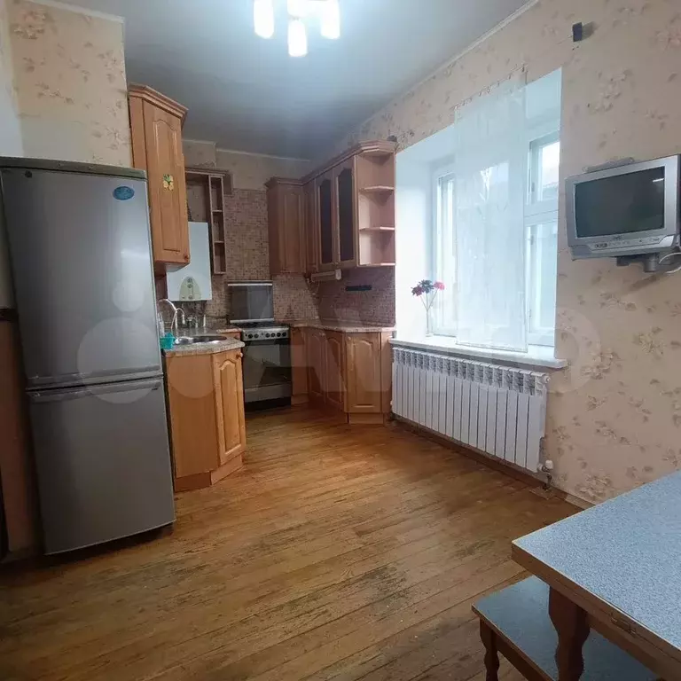 2-к. квартира, 68 м, 3/3 эт. - Фото 0