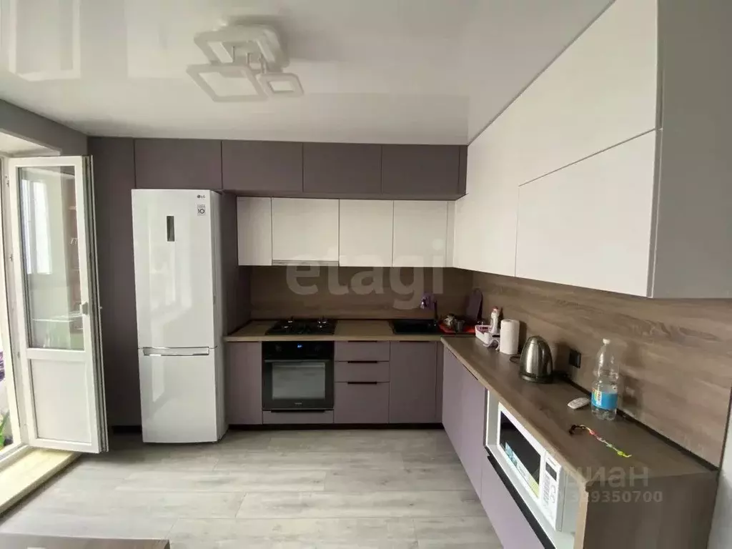 2-к кв. Башкортостан, Стерлитамак ул. Артема, 76 (56.8 м) - Фото 1