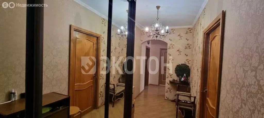 3-комнатная квартира: Санкт-Петербург, Школьная улица, 88к2 (70 м) - Фото 1