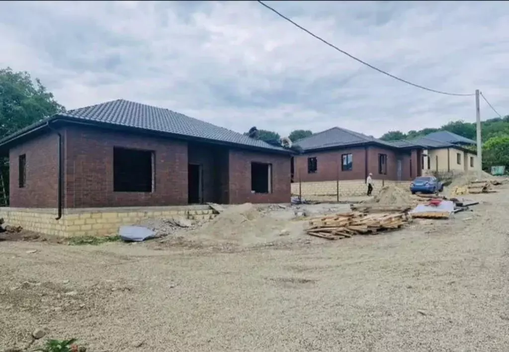 Дом в Ставропольский край, Шпаковский муниципальный округ, с. Татарка, ... - Фото 1