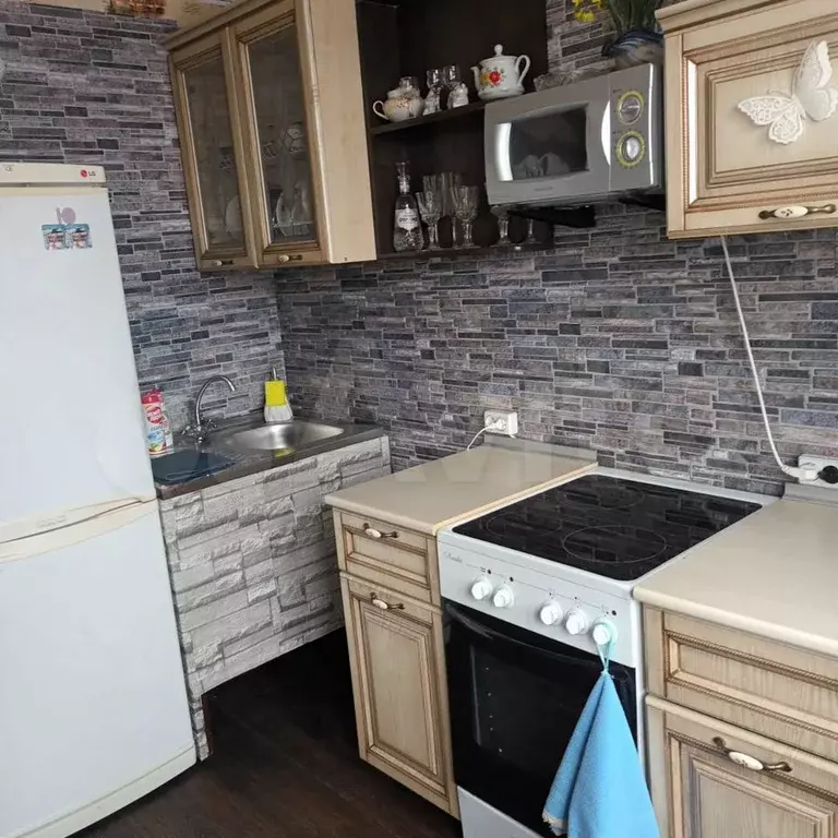 2-к. квартира, 43 м, 5/5 эт. - Фото 0