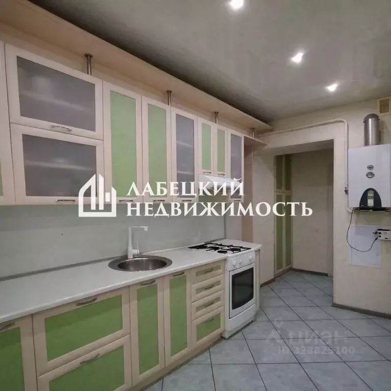2-к кв. Крым, Евпатория ул. Комсомольская, 30 (37.9 м) - Фото 1