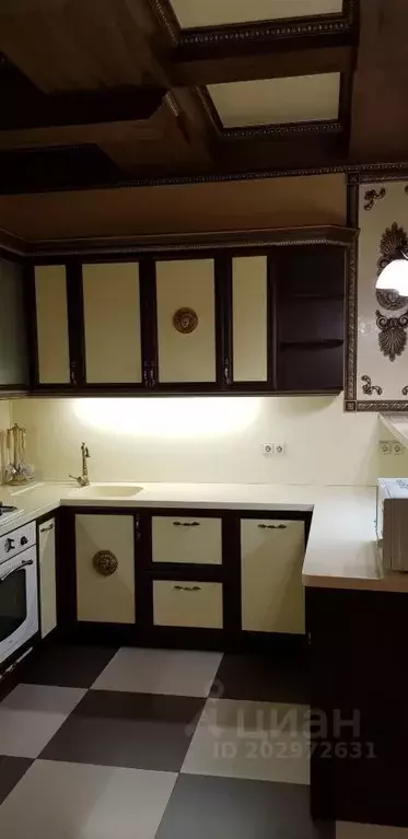 2-к кв. Крым, Симферополь ул. Тренева, 21 (70.0 м) - Фото 1