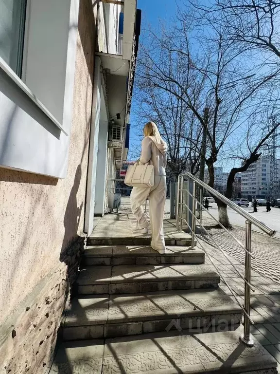 Помещение свободного назначения в Башкортостан, Уфа просп. Октября, ... - Фото 1