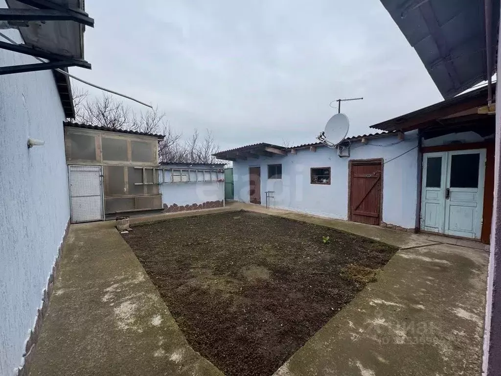 Дом в Крым, Красногвардейский район, с. Ленинское ул. Молодежная, 12 ... - Фото 1