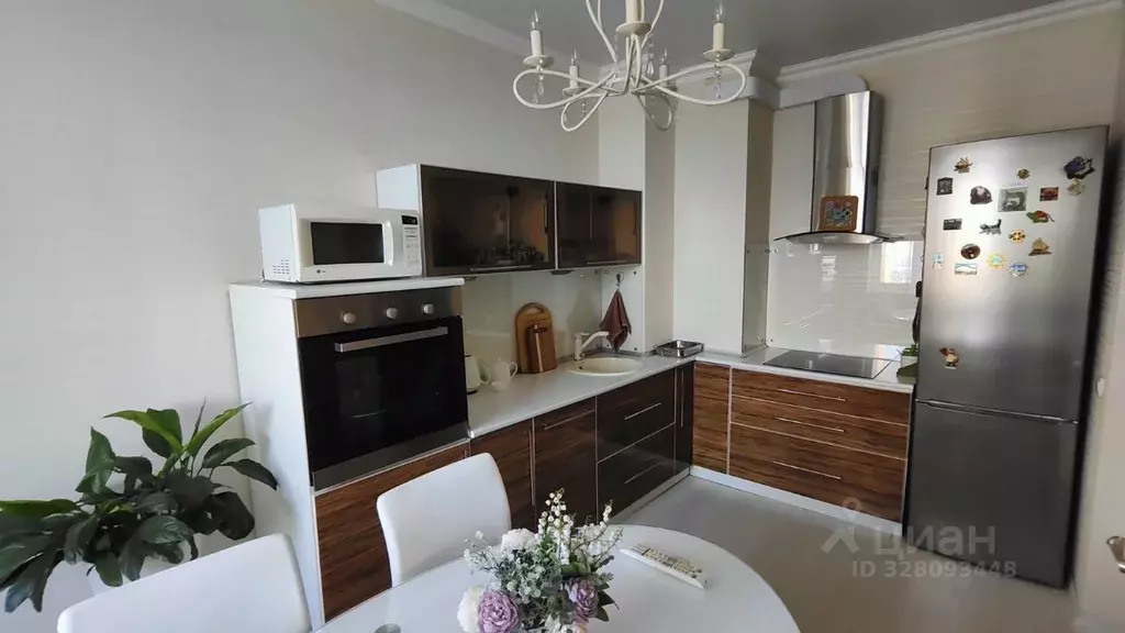 3-к кв. Татарстан, Казань ул. Хусаина Мавлютова, 42 (85.6 м) - Фото 2