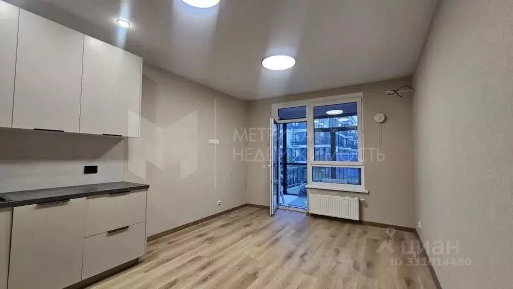 2-к кв. Тюменская область, Тюмень ул. Федюнинского, 30к6 (65.0 м) - Фото 2