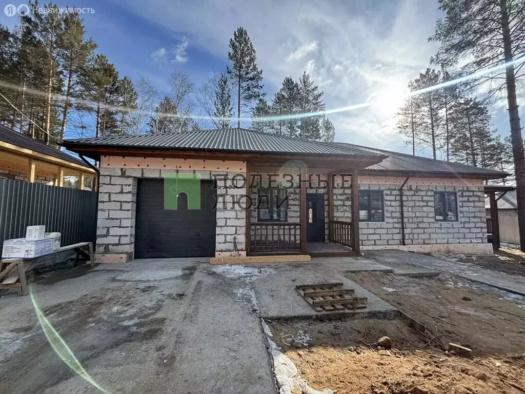 Дом в село Смоленка, Советская улица (200 м) - Фото 1