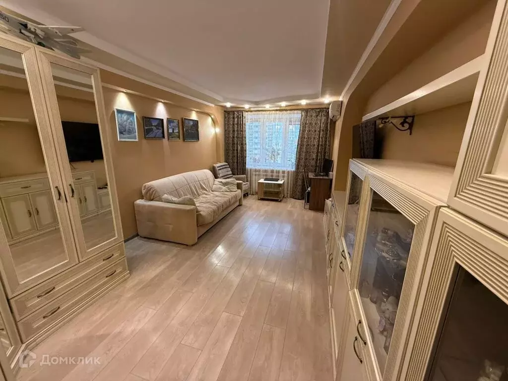 Продаётся 1-к квартира, 42 м - Фото 0