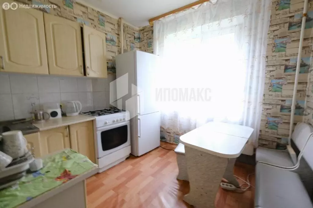 3-комнатная квартира: посёлок городского типа Калининец, 265 (67 м) - Фото 2