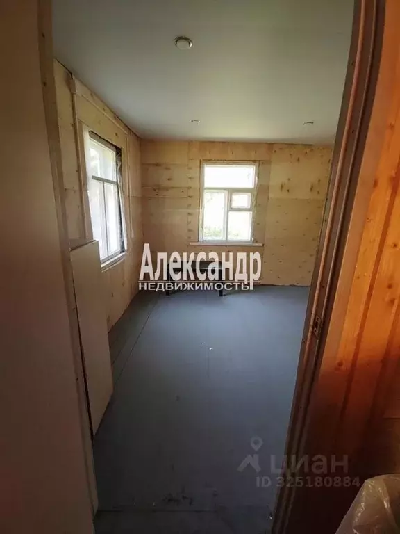 Дом в Карелия, Лахденпохский муниципальный округ, пос. Элисенваара ул. ... - Фото 2