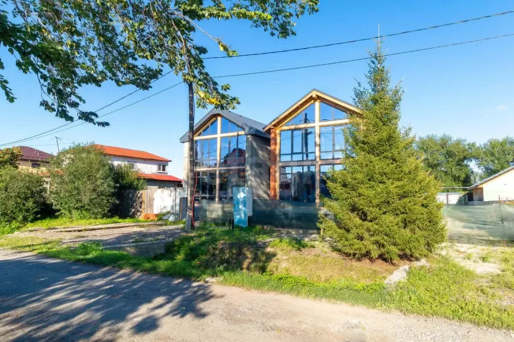 Дом в Тюменская область, Тюмень Зарека мкр, ул. Рейдовая (99 м) - Фото 1