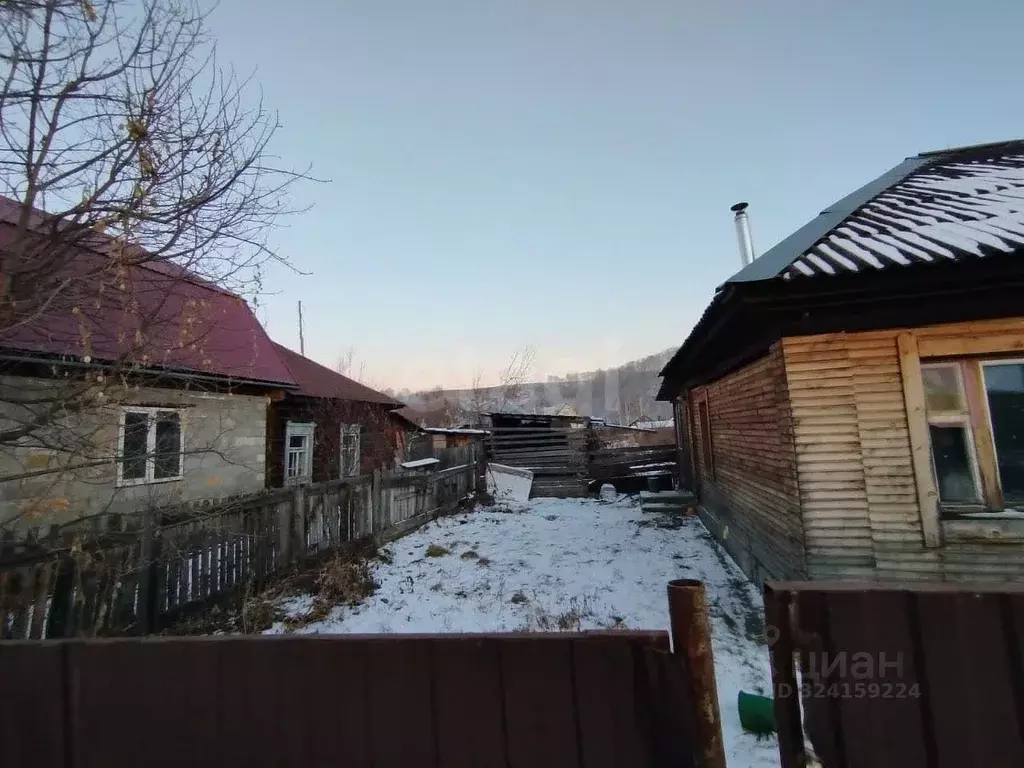 Дом в Алтай, Майминский район, с. Майма Советская ул., 38 (21 м) - Фото 1