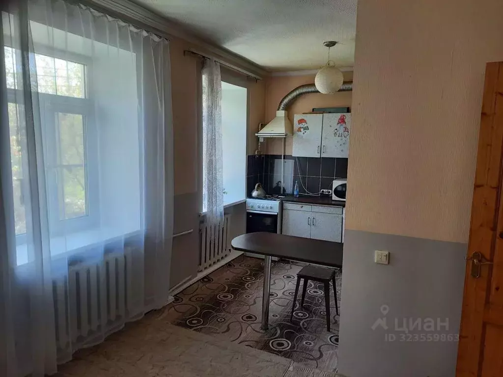 Студия Омская область, Омск пос. Амурский, ул. Сурикова, 3 (31.1 м) - Фото 1