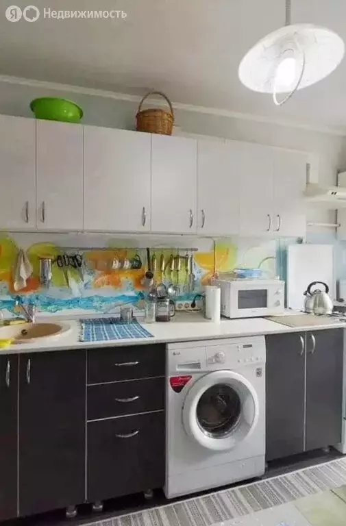 2-комнатная квартира: Апшеронск, улица Комарова, 105 (50.5 м) - Фото 1