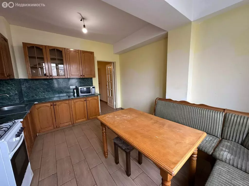 2-комнатная квартира: Махачкала, улица Зои Космодемьянской, 60А (76 м) - Фото 1
