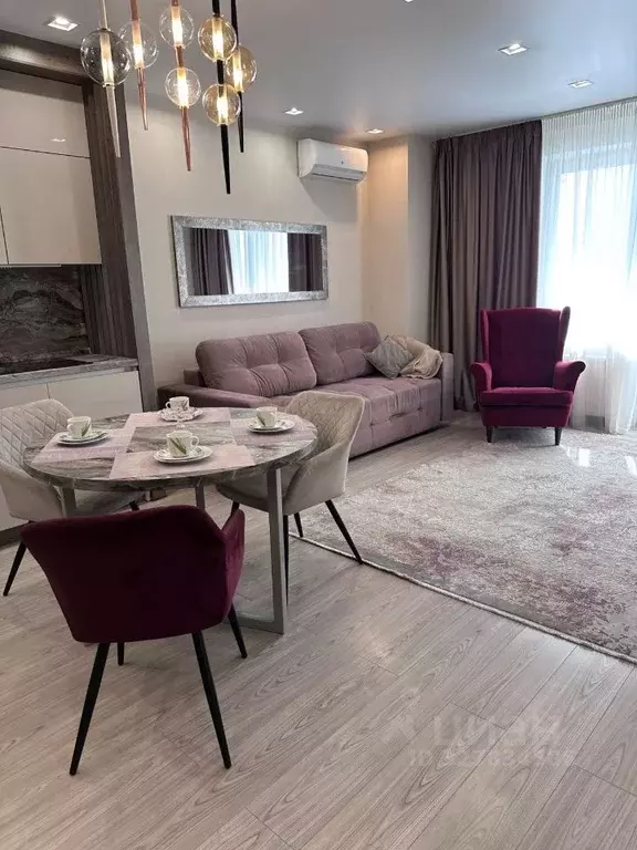 2-к кв. Челябинская область, Челябинск ул. Энгельса, 4 (65.0 м) - Фото 1