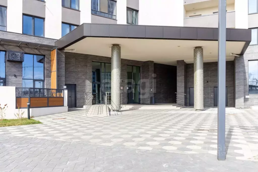 1-к кв. Тюменская область, Тюмень ул. Краснооктябрьская, 8 (37.4 м) - Фото 1