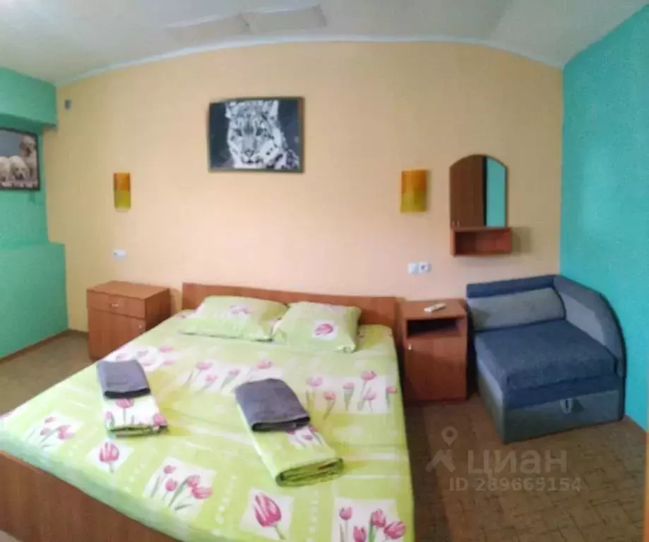 Дом в Крым, Черноморский район, Оленевское с/пос, с. Оленевка ул. ... - Фото 1