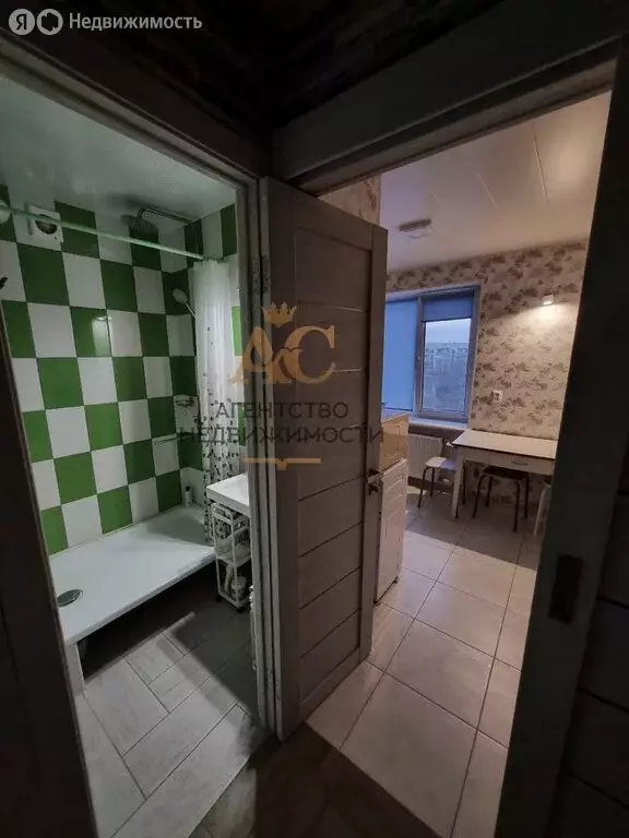 3-комнатная квартира: Феодосия, улица Дружбы, 34 (61.4 м) - Фото 1