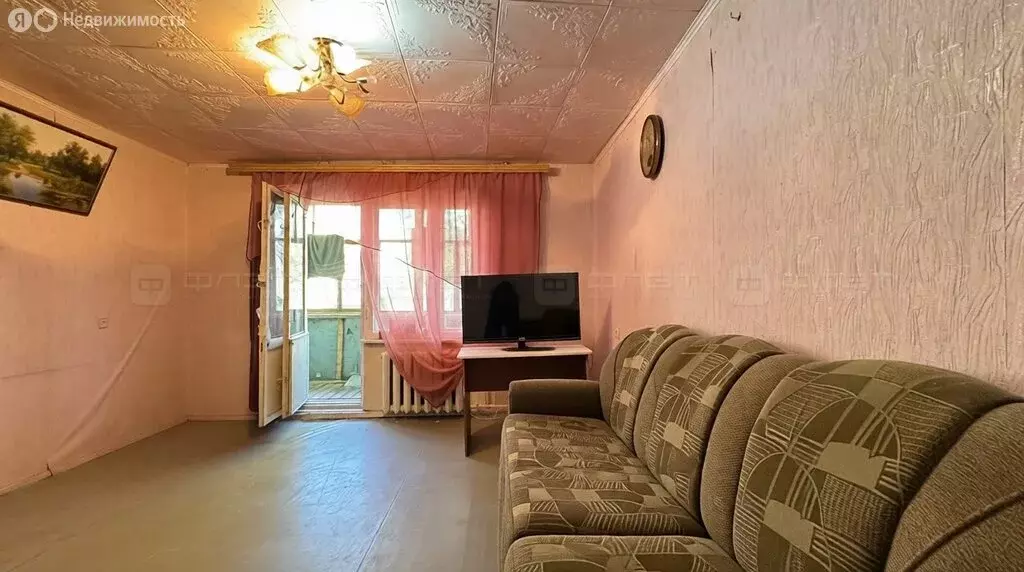 3-комнатная квартира: Казань, улица Сафиуллина, 26 (65.3 м) - Фото 1