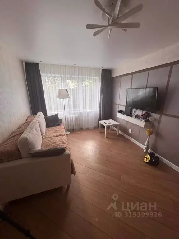 1-к кв. Удмуртия, Ижевск Майская ул., 12 (30.0 м) - Фото 0