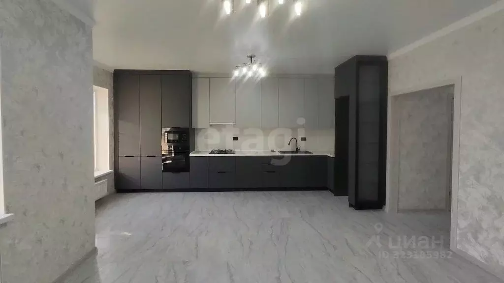 Дом в Ставропольский край, Михайловск Шпаковский район, Крестьянская ... - Фото 1