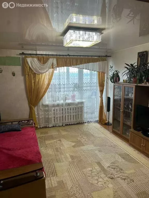 3-комнатная квартира: Курган, улица Радионова, 54 (61 м) - Фото 1