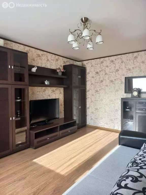 2-комнатная квартира: Томск, улица Беринга, 18/2 (37.5 м) - Фото 1