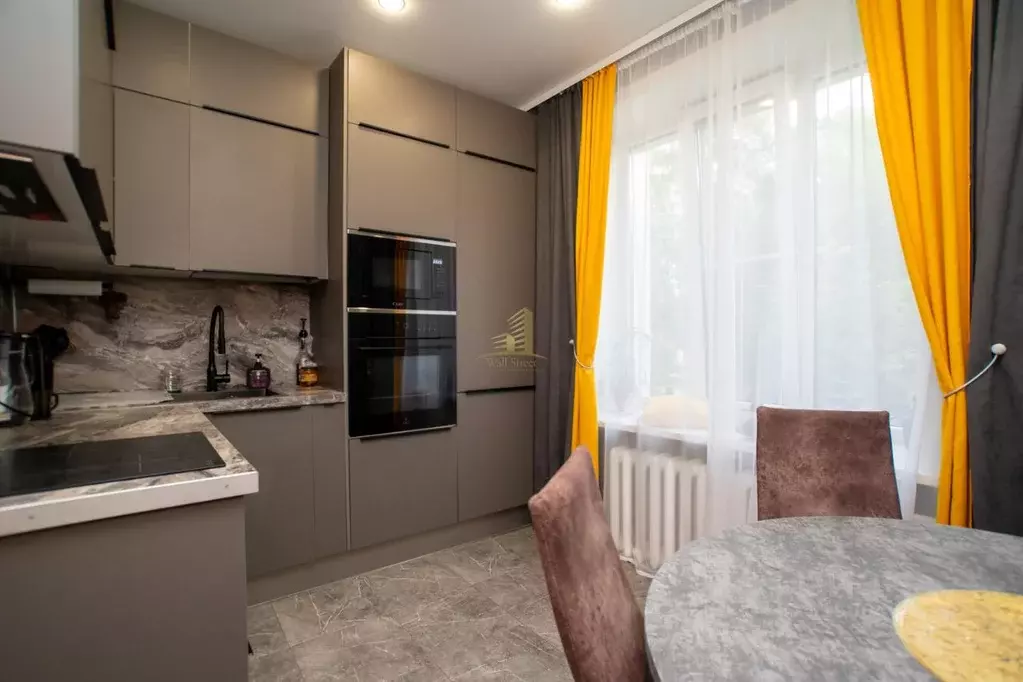 2-к кв. Новосибирская область, Новосибирск ул. Халтурина, 39 (55.5 м) - Фото 0