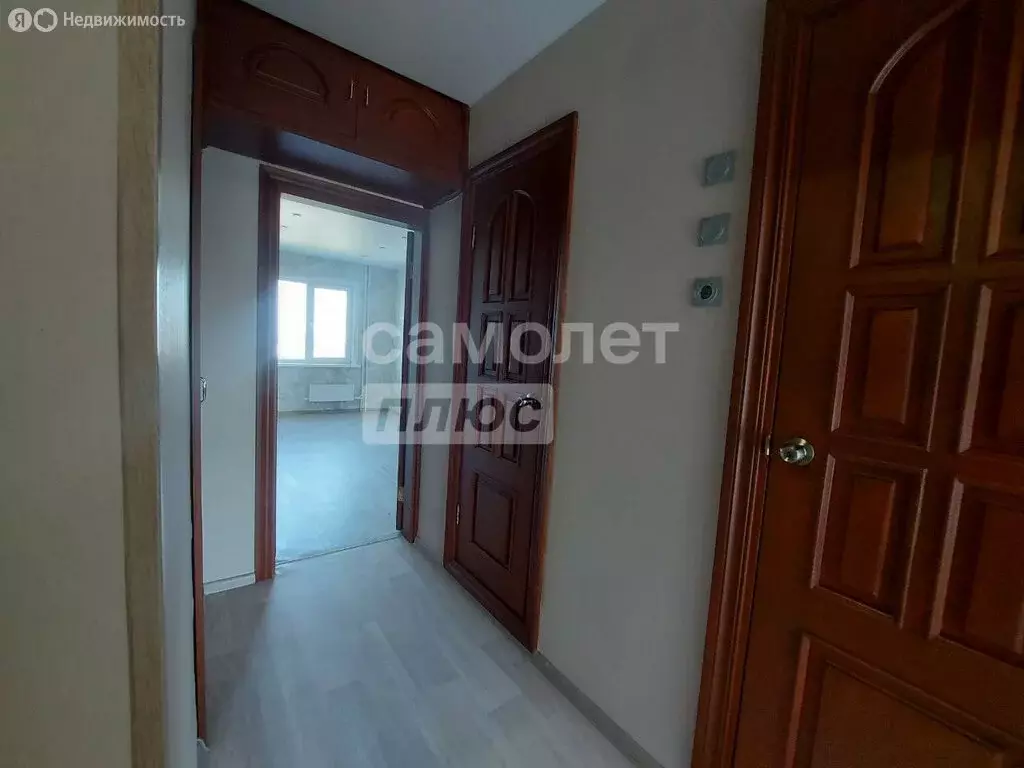 3-комнатная квартира: Иркутск, улица Баумана, 181 (67 м) - Фото 1