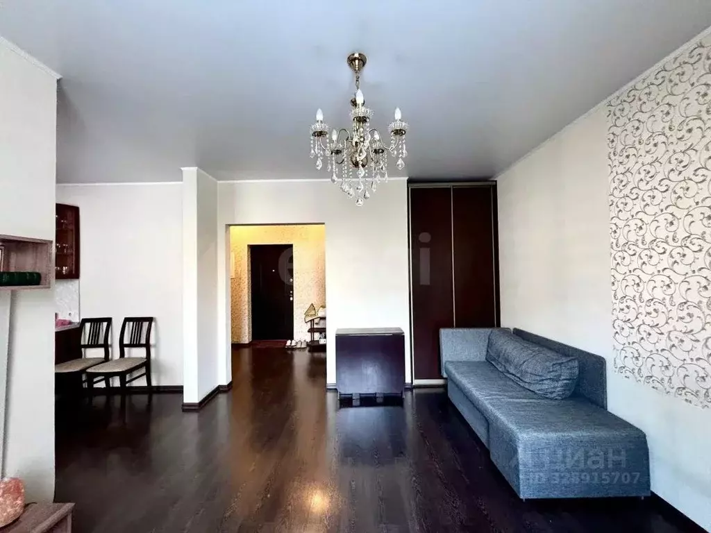 1-к кв. Башкортостан, Уфа Баязита Бикбая ул., 17 (69.1 м) - Фото 2