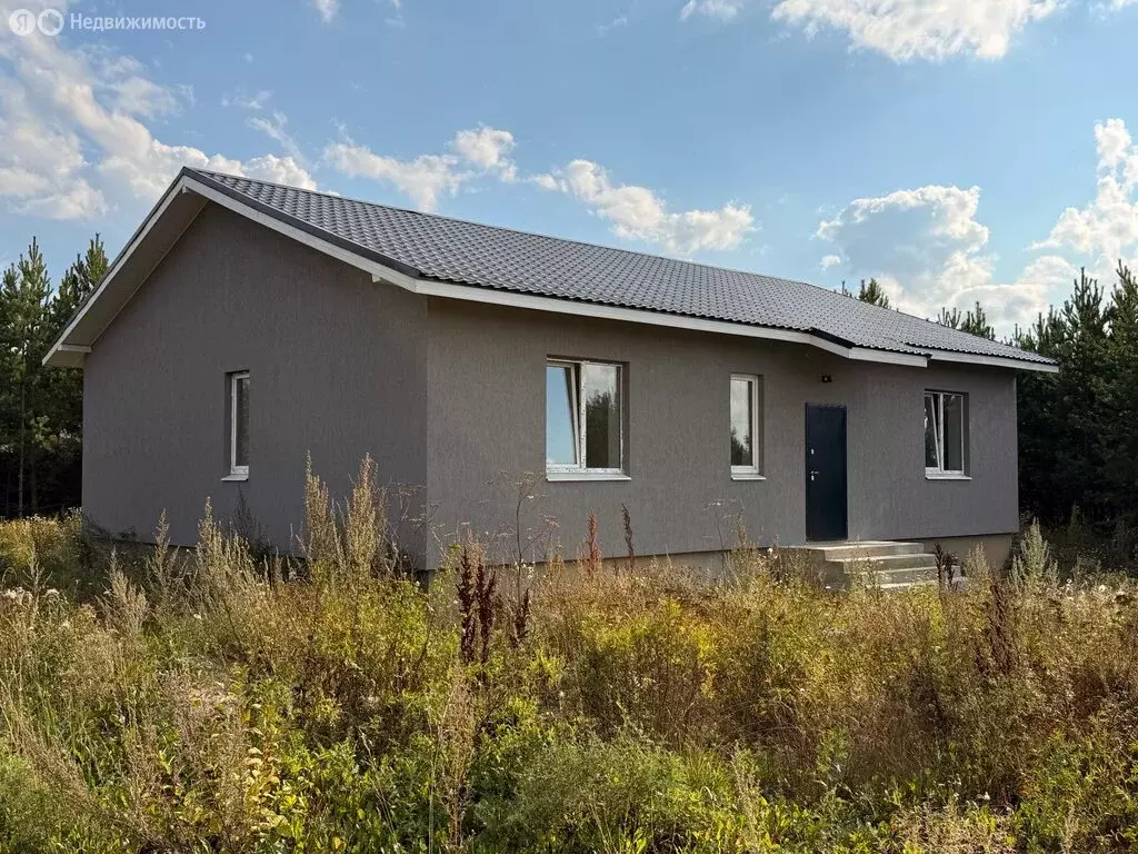 Дом в Свердловская область, Белоярский муниципальный округ, посёлок ... - Фото 1