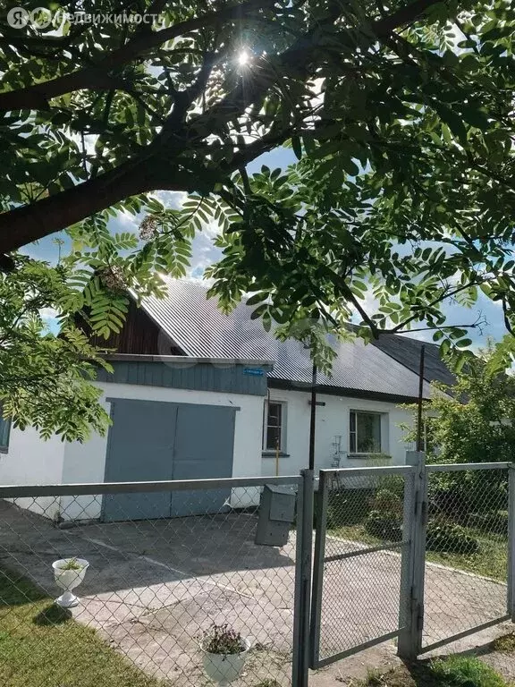 Дом в село Новая Чемровка, улица Титова (96 м) - Фото 1