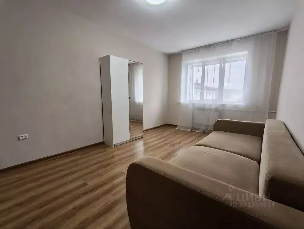2-к кв. Алтай, Горно-Алтайск Заринская ул., 39к2 (50.0 м) - Фото 1
