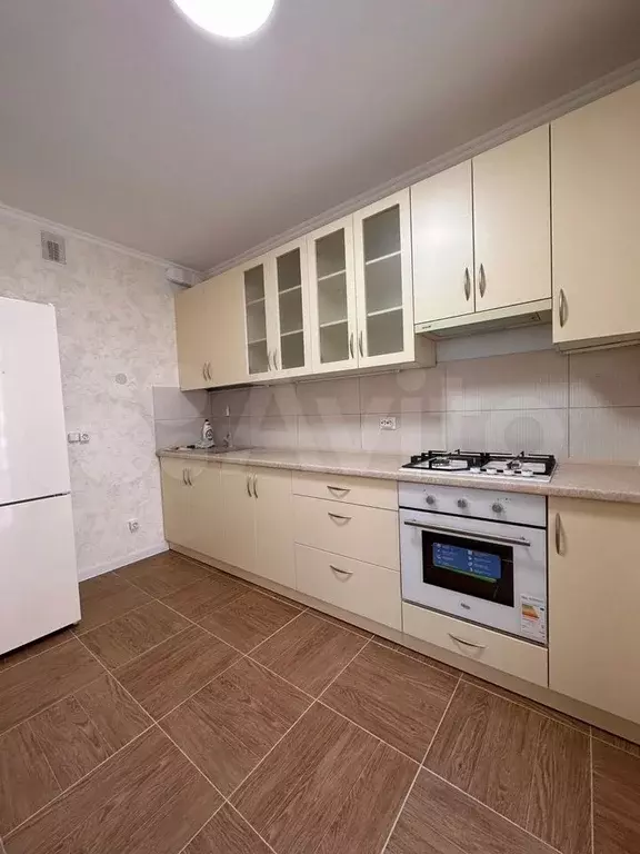 2-к. квартира, 70 м, 2/9 эт. - Фото 1