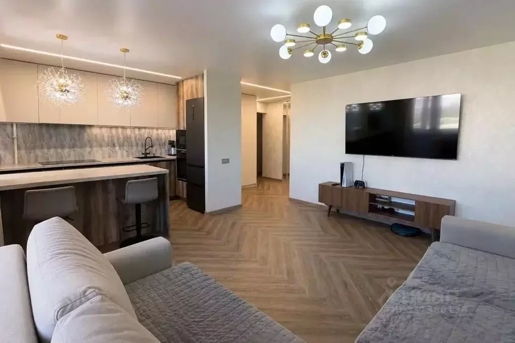 3-к кв. Татарстан, Казань ул. Юлиуса Фучика, 50 (61.7 м) - Фото 1