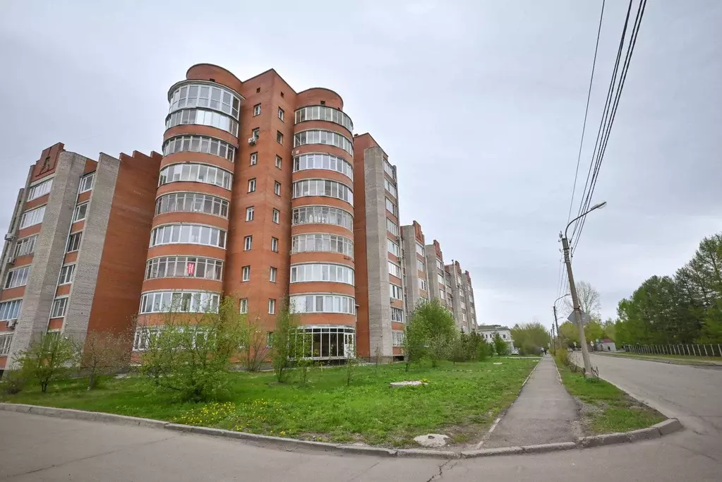 Продаётся 2-к квартира, 65 м - Фото 0