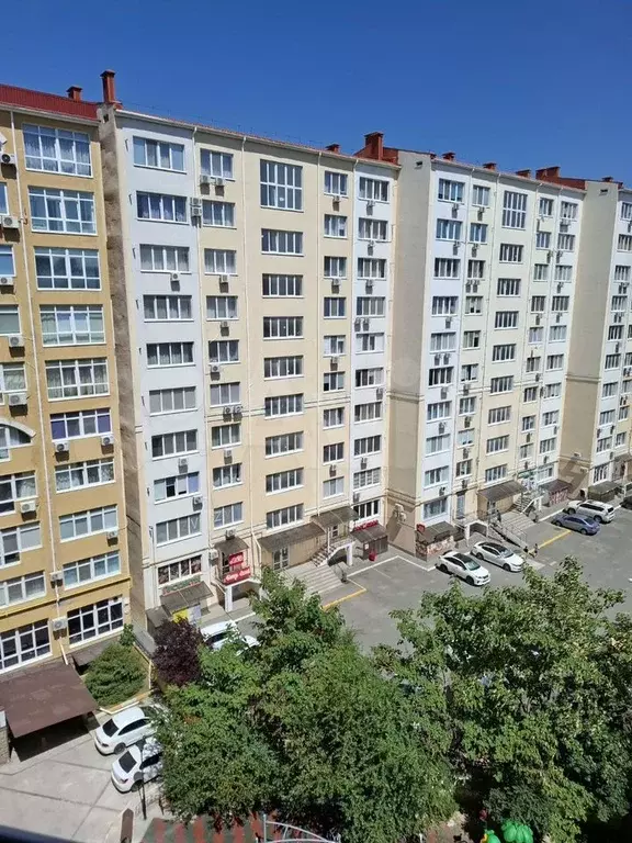 1-к. квартира, 60 м, 8/10 эт. - Фото 0