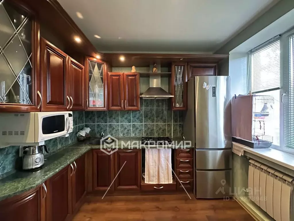 3-к кв. Брянская область, Брянск ул. Чапаева, 8 (76.3 м) - Фото 1