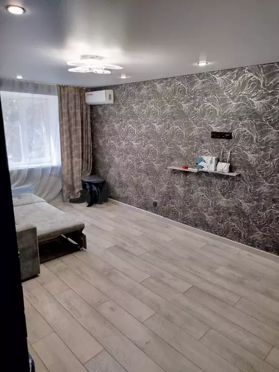 Комната 18,8 м в 6-к., 1/5 эт. - Фото 0